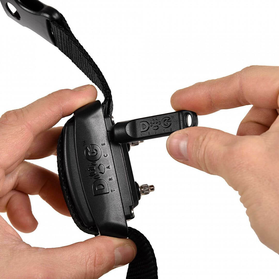 Elektronický obojok proti štekaniu D-mute, pre veľké plemená, 2.5cm/max 75cm, čierny