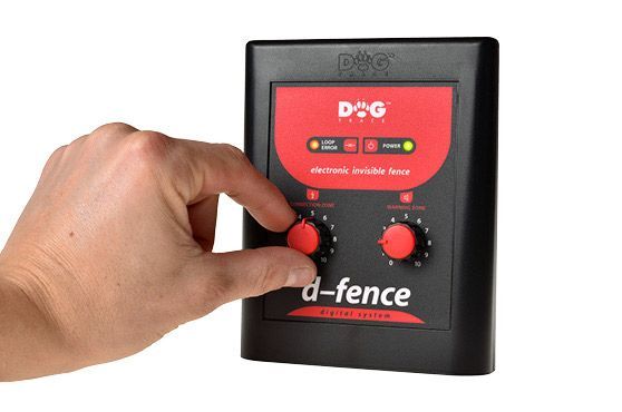 Vysielací generátor neviditeľného plotu d-fence