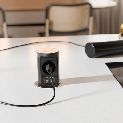 ELEVATOR 1xUTE 230V, Nabíjačka (2xUSB C) 45W, 2m kábel 1.5mm², vidlica CEE7/7, nerezová farba
