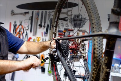 Sada skrutkovač s 30-dielnou sadou bitov