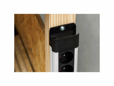 Predlžovačka CONNECTUS, 6xUTE 230V, vypínač, 2m kábel 1.5mm², hliník, čierna