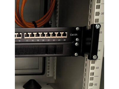 Adaptér pre zmenu inštalačnej hĺbky 101.5mm, 2U, čierny