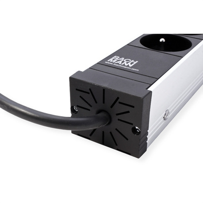 UNIVERSAL 4xUTE 230V, 3xCustom, 3m kábel 1.5mm², vidlica CEE7/7, hliník/čierny