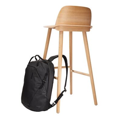 Thule Tact batoh 16 l TACTBP114 - čierny