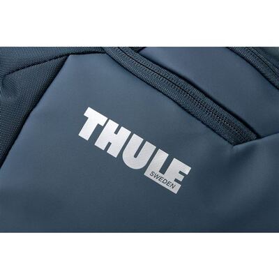 Thule Chasm batoh 26 l TCHB215 - Darkest Blue