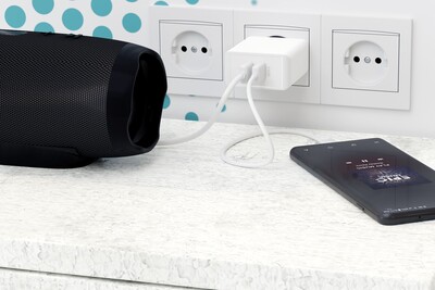 Nabíjačka USB 230V 2port, 2xUSB A, 28W, Quick Charge 3.0, biela