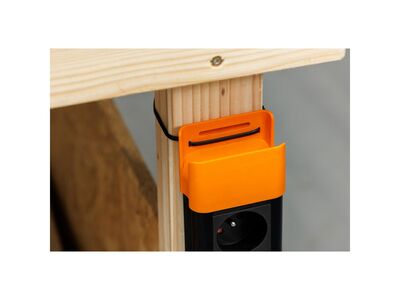 Predlžovačka CONNECTUS, 6xUTE 230V, vypínač, 2m kábel 1.5mm², hliník, čierna/oranžová