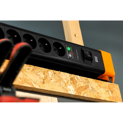 Predlžovačka CONNECTUS, 6xUTE 230V, vypínač, 2m kábel 1.5mm², hliník, čierna/oranžová