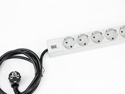 19" zásuv. lišta 9xSCHUKO, vidlica (CEE7/7), 16A, 3600W, 2m, sivá